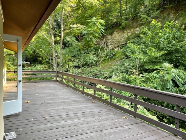 Large deck overlooking creek and hillside - 124 Bethany Pike