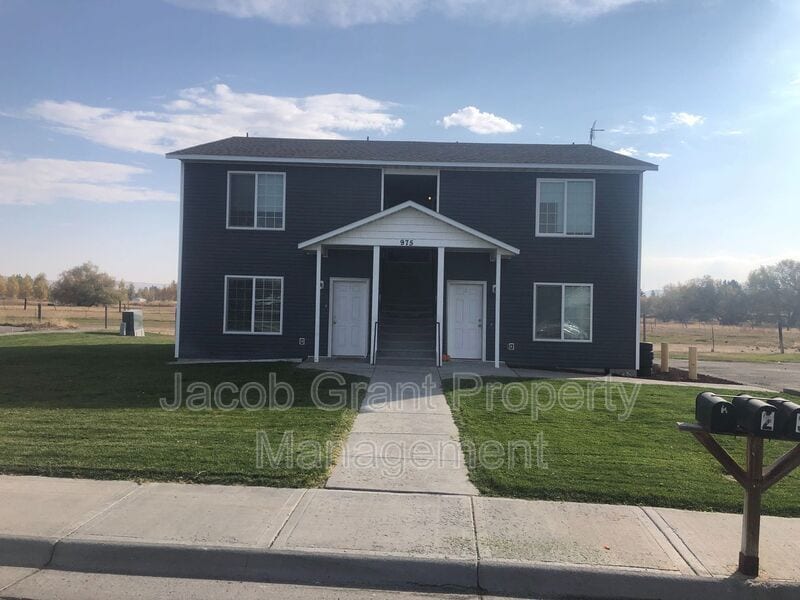 975 Eve Dr Unit 3, Idaho Falls, ID 83401 Condo for Rent in Idaho Falls, ID