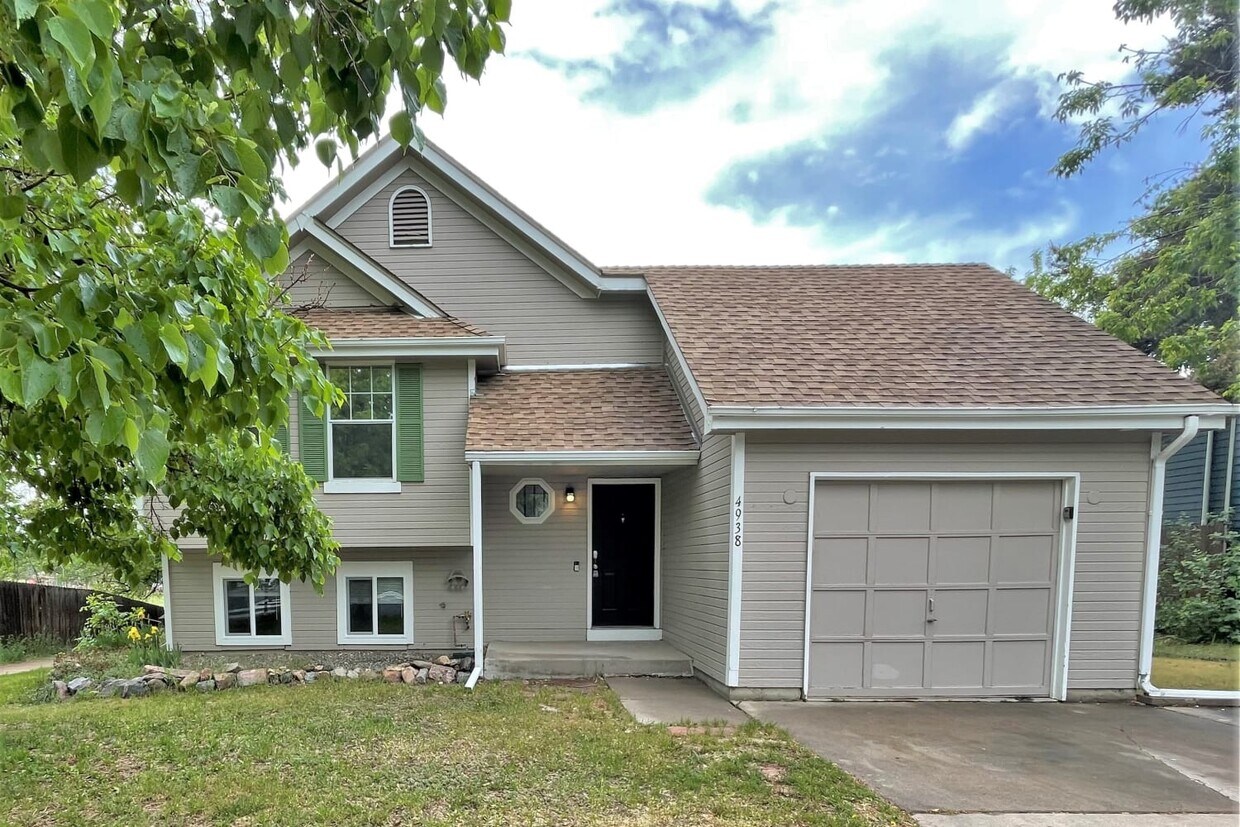 4938 S Sedalia Way House Rental in Aurora, CO