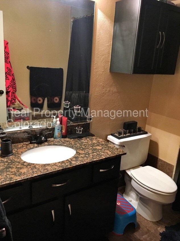 Foto del edificio - Wonderful Condo in AppleTree West Condos!