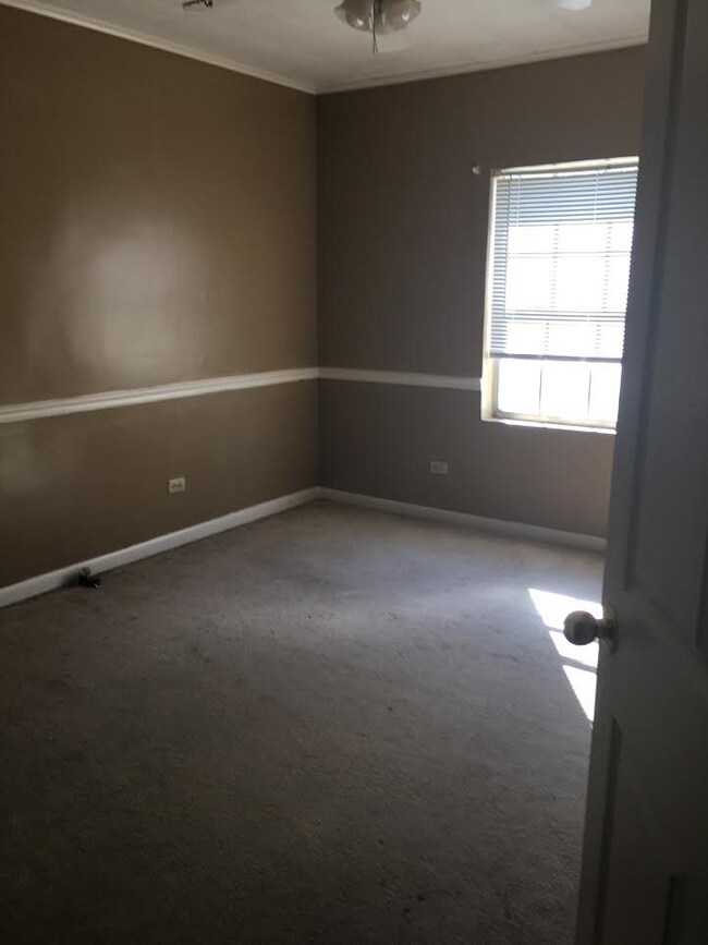 Foto del edificio - 1604 St Jude Ave