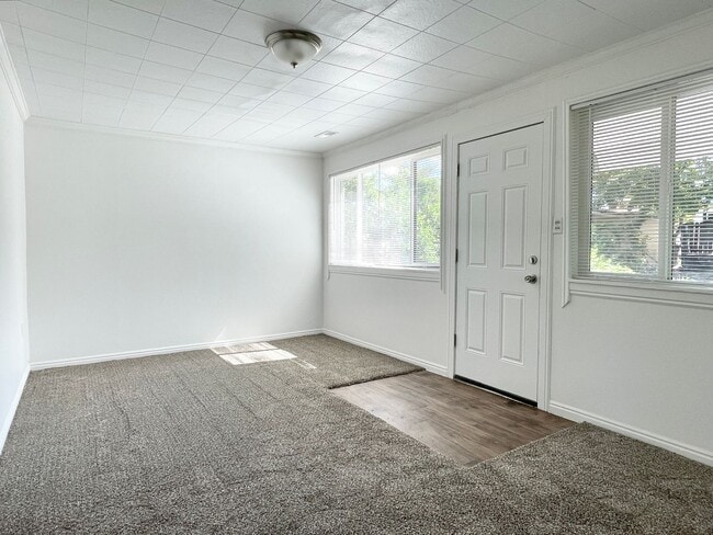 Building Photo - 307 N 100 W