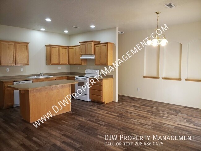 Foto del edificio - 8460 W Salt Creek Ct