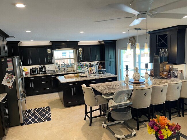 Foto del edificio - 4670 NW 113th Ave