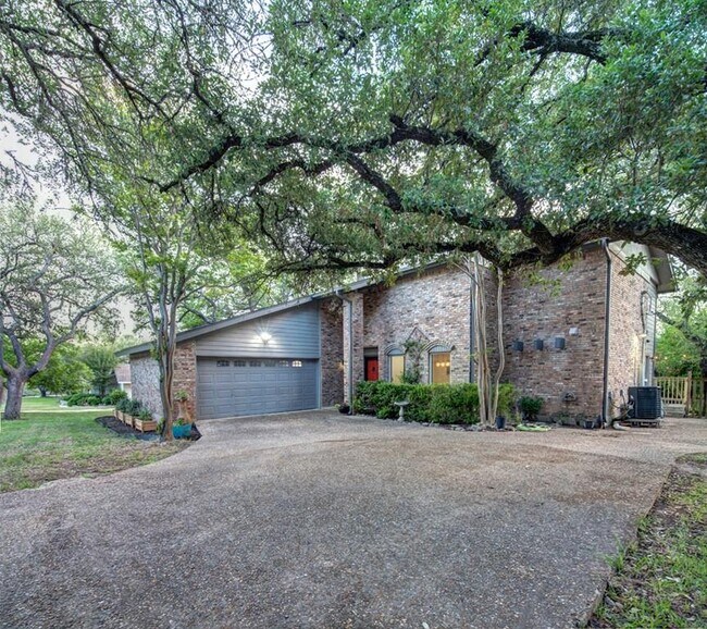 Foto del edificio - 11408 Spicewood Pkwy