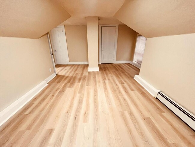 Building Photo - 29 Webster St. Apt. 3