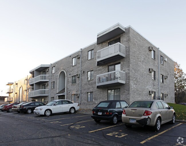 Covington Place Apartments Saint Cloud, MN