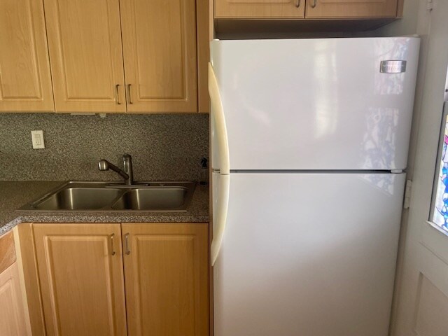 Refrigerator - 2905 Point East Dr