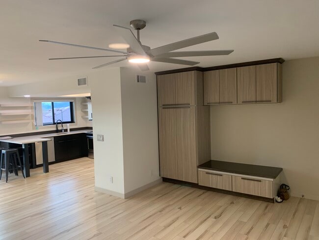 Foto del edificio - 350 N Lake Havasu Ave