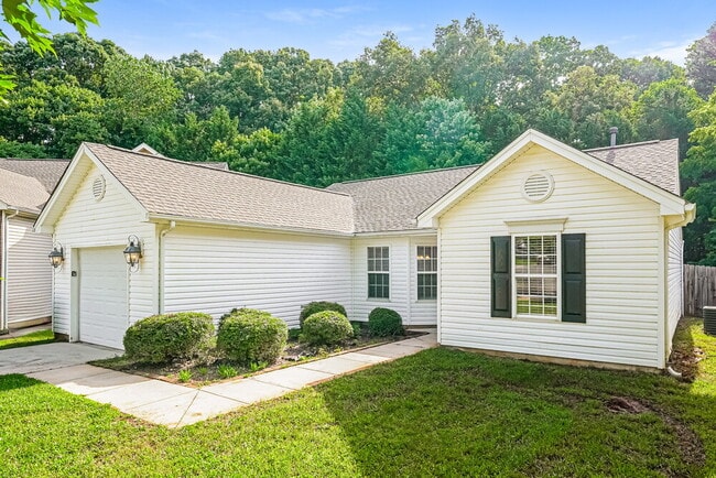 Building Photo - 3644 Thornaby Cir
