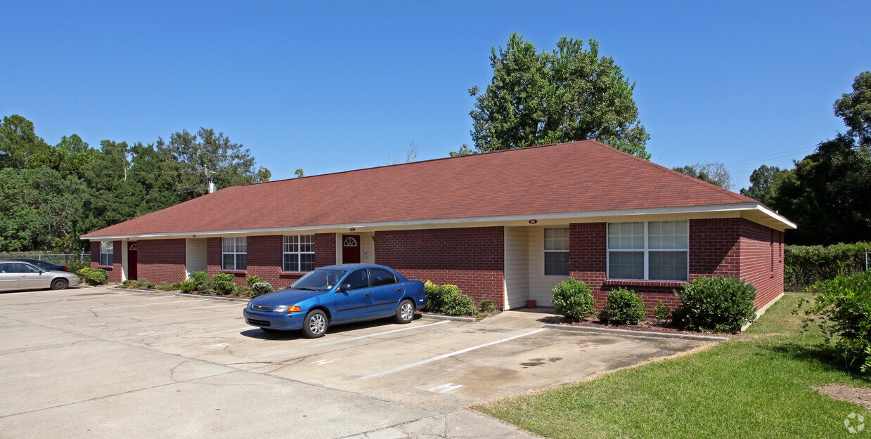 6513 Grierson St, Moss Point, MS 39563 Apartments in Moss Point, MS