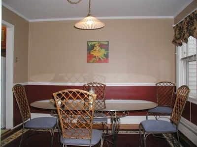 Building Photo - 273 Rochambeau Ave