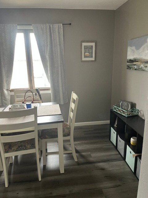 Foto del edificio - 617 W Partridge St