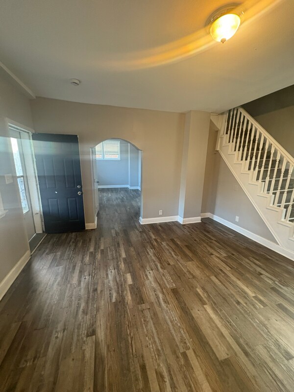 Foto del edificio - 2525 W Cold Spring Ln