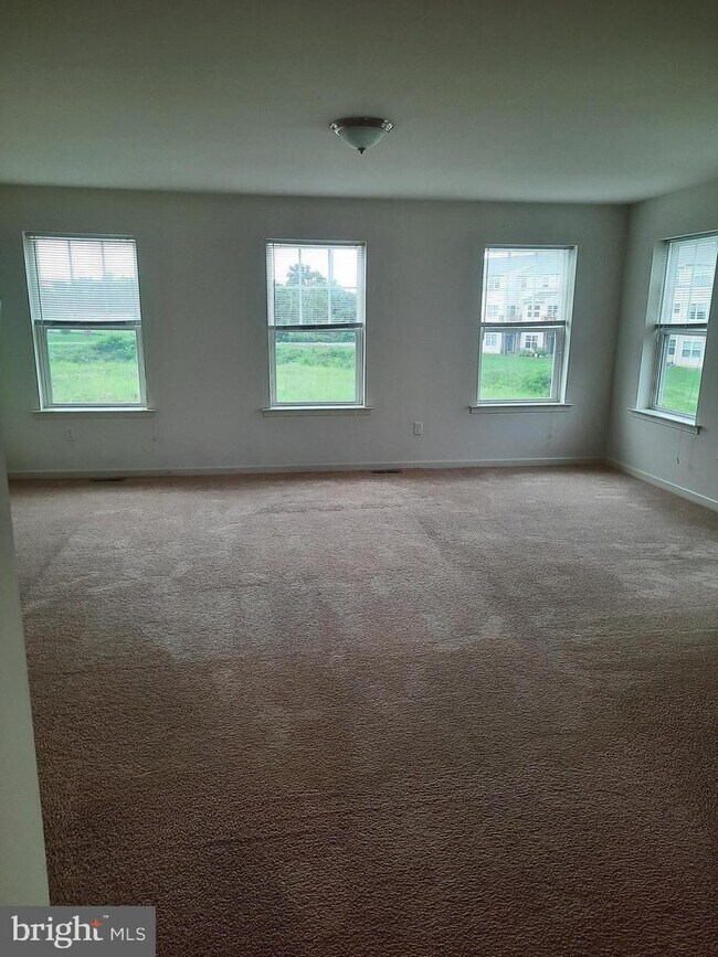 Building Photo - 817 Schooner Ln