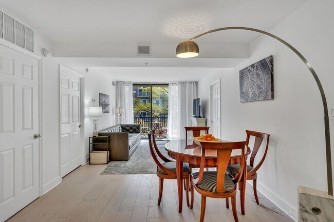 Foto del edificio - 3401 38th St NW