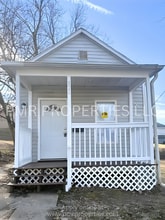 Building Photo - 820 Richardson St