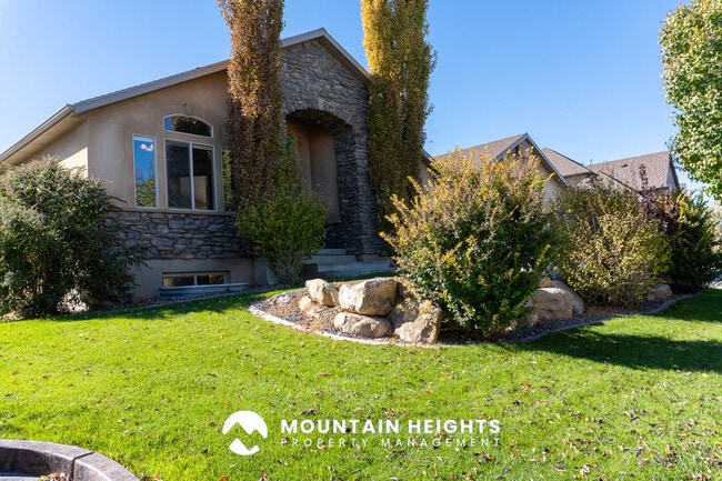 Building Photo - 4071 S Sandpiper Ln