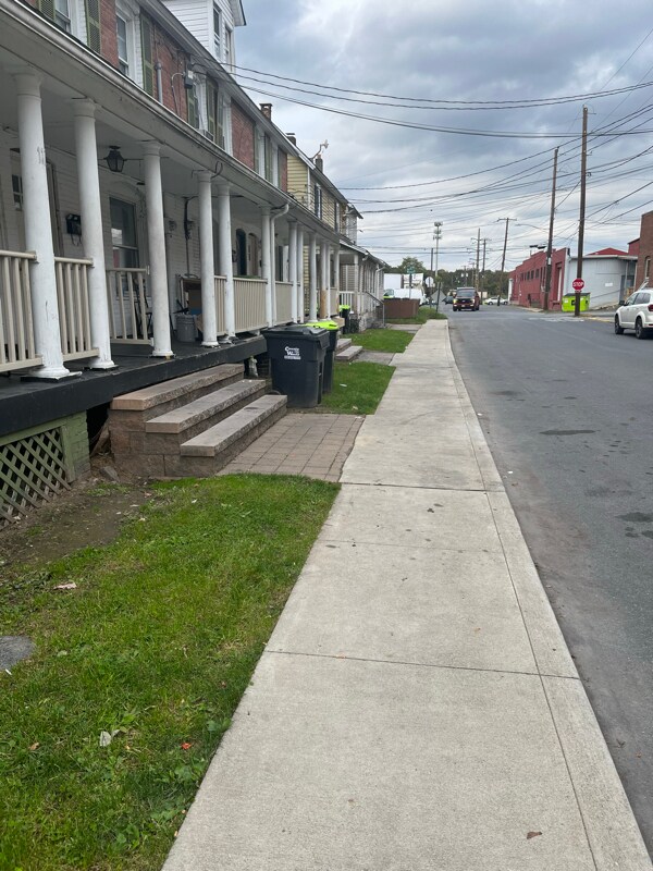 Foto del edificio - 117 N 1st St