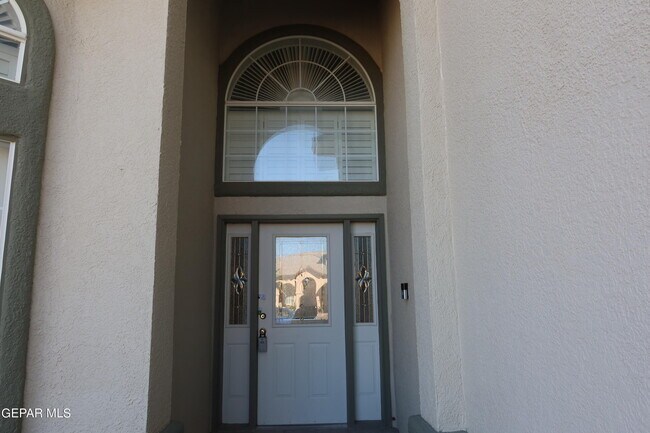 Building Photo - 4244 Loma Taurina Dr