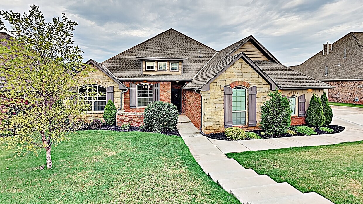 Primary Photo - Stunning 5 Bedroom In Edmond With Bonus Room and Study