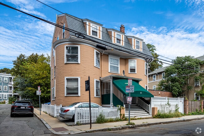Building Photo - 61 Fayette Street- All Inclusive!