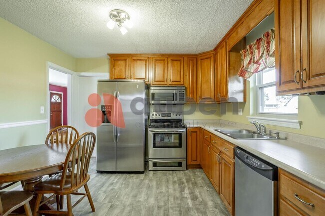 Foto del edificio - Updated 3 bed 2 bath in East Ridge! Fenced...