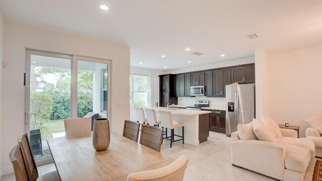Foto del edificio - 576 Parsons Wy