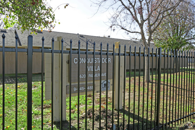 Building Photo - Conquistador Villa Apartments