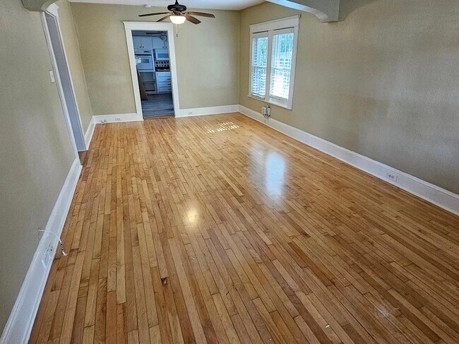 Photo - 6303 King St House