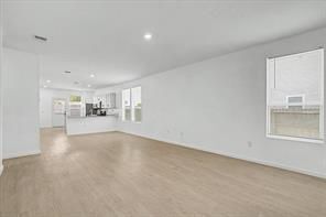 Foto del edificio - 511 Louis Ln