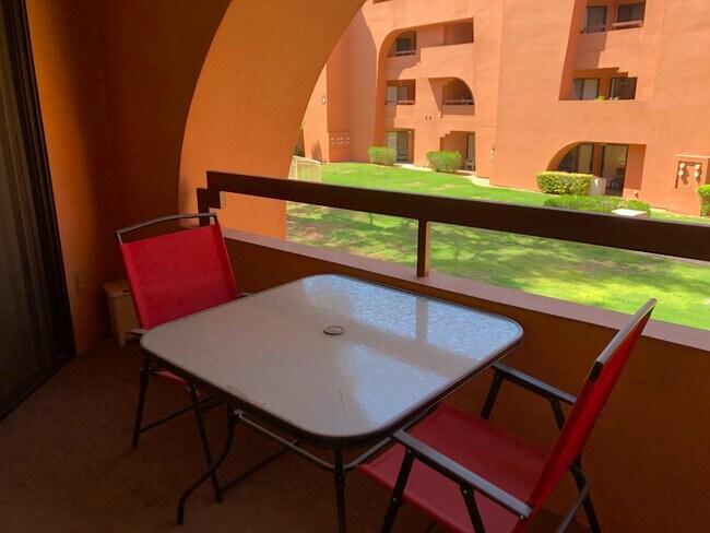Foto del edificio - 12222 N Paradise Vlg Pkwy S