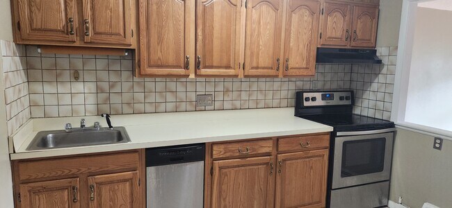 Foto del edificio - 400 Savin Hill Ave