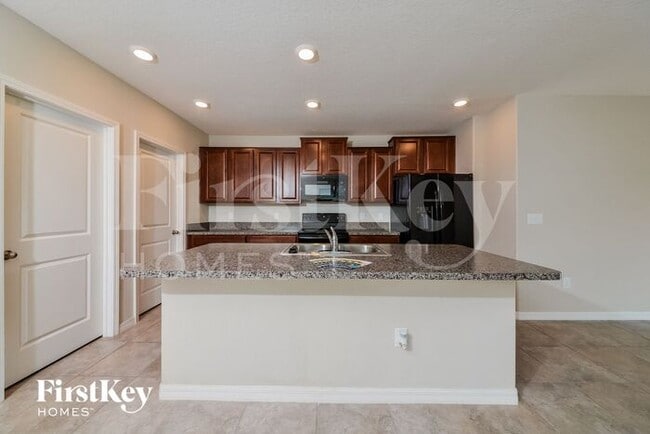 Foto del edificio - 10006 RoseMary Leaf Ln