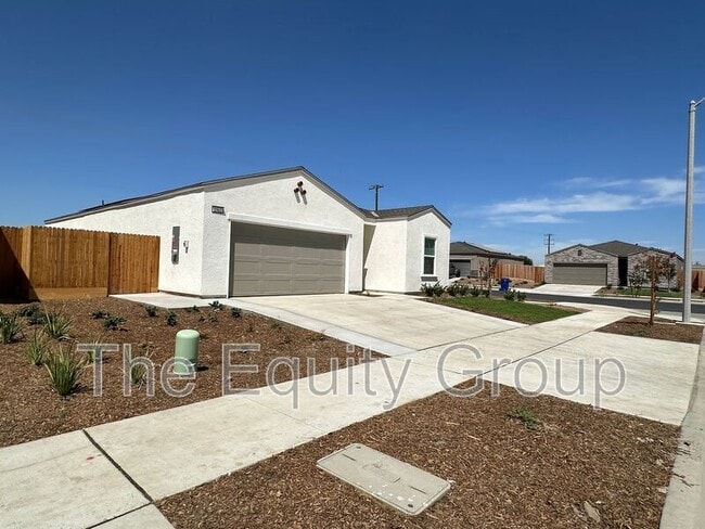 Building Photo - 2502 Cambridge Ct