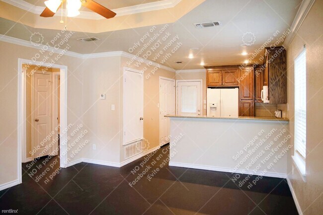 Foto del edificio - 2 br, 1 bath Triplex - 780 Rocky Ridge Flatts