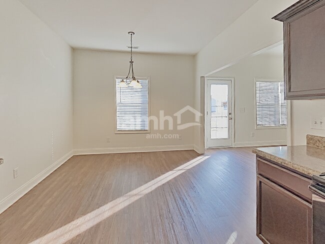 Building Photo - 3415 Cornerstone Dr