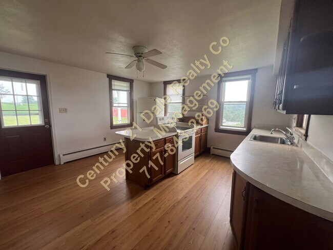 Foto del edificio - 4 BR Home in Red Lion School District