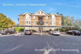 Building Photo - 1419 W Rutherford Ave