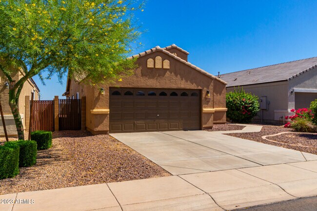 Building Photo - 36532 W Barcelona Ln