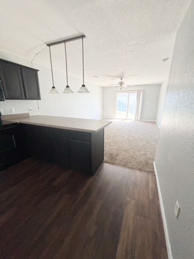 1304 Newfoundland Dr, Manhattan, KS 66503 House Rental in Manhattan