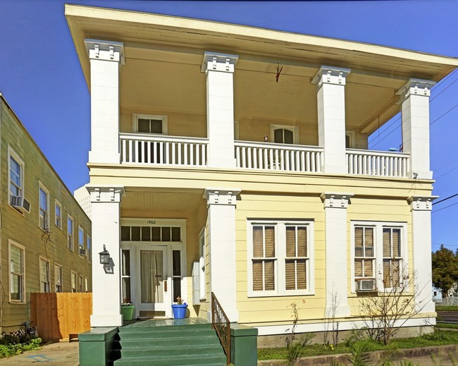 Building Photo - Church Place Apartments
