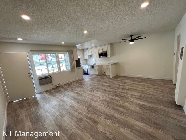 Building Photo - 1 br, 1 bath Apartment - 3317 Keystone Ave...