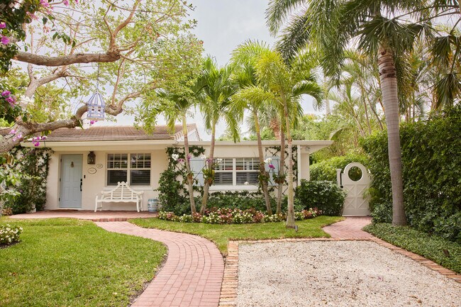 Foto del edificio - 308 Pilgrim Rd