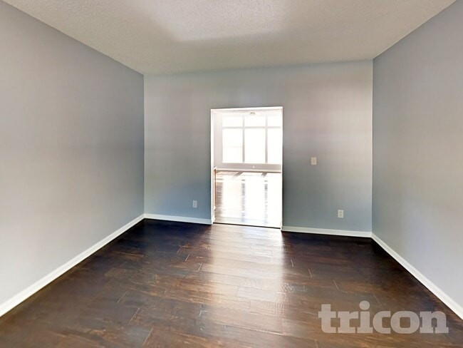 Building Photo - 2906 Laurel Wood Dr