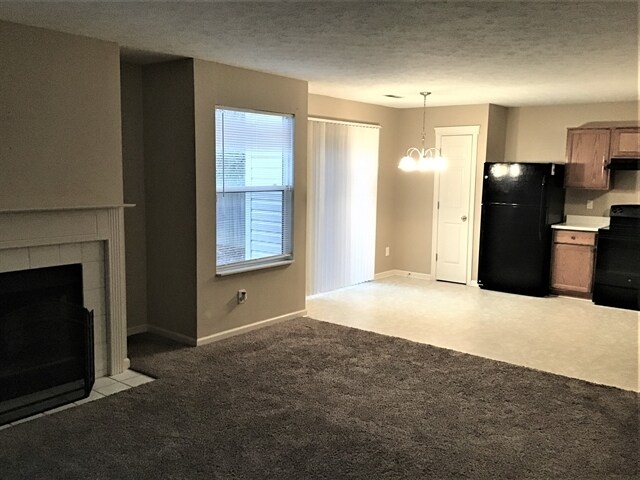 Foto del edificio - 5028 Angelique Drive