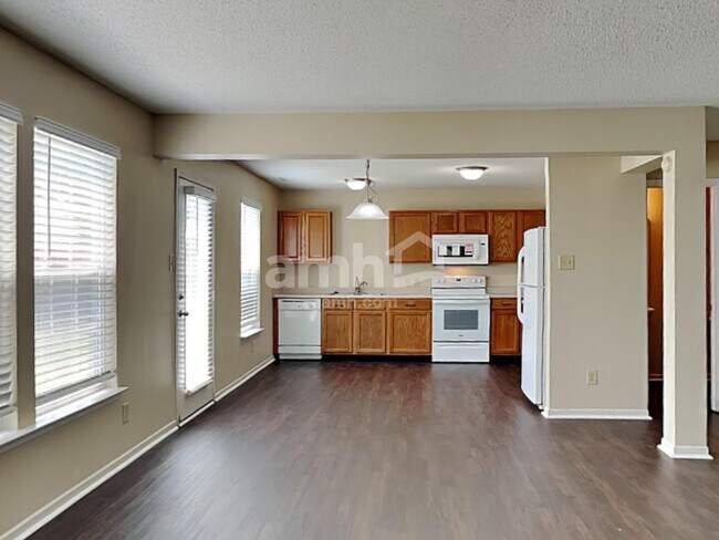 Building Photo - 10325 Carrington Way