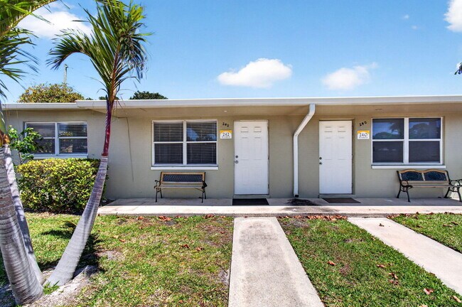 Foto del edificio - 240 SW 15th Ave