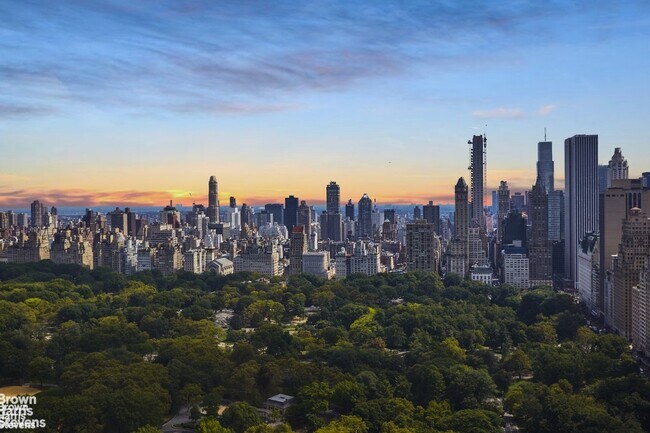 Building Photo - 1 Central Park West