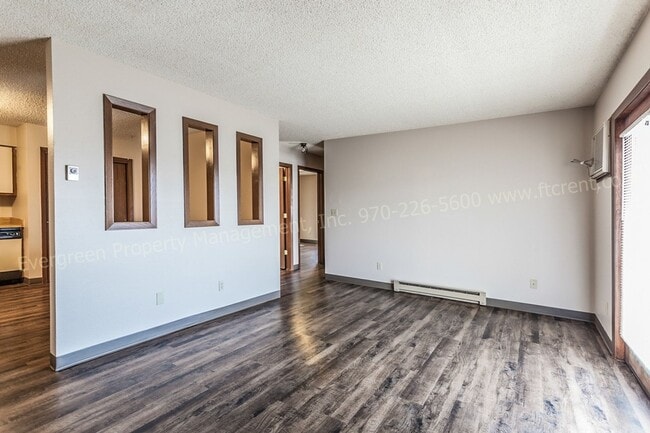 Building Photo - 348 Terri Dr